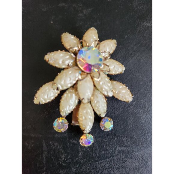 White Flower Brooch Iridescent Accent Brooch for Hat - Picture 4 of 10